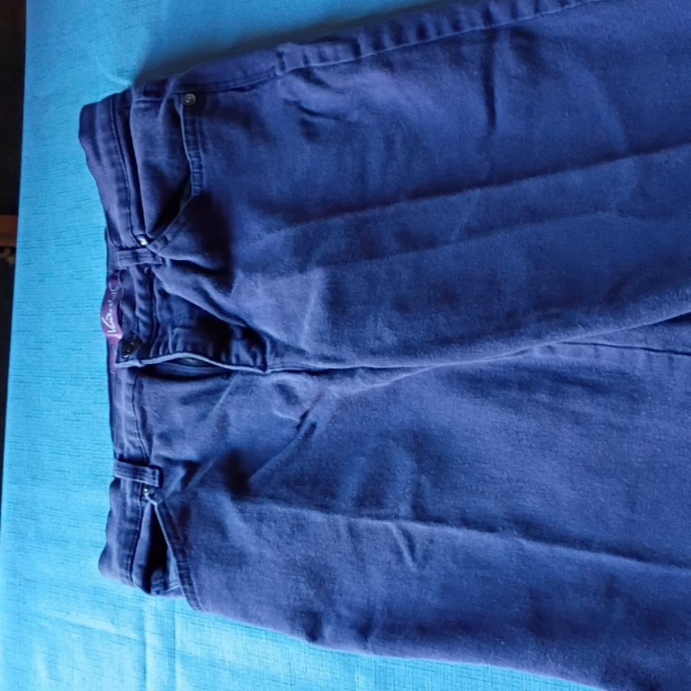 Gloria Vanderbilt Women's Straight Leg Jeans in Lavender - Picture 4 of 8